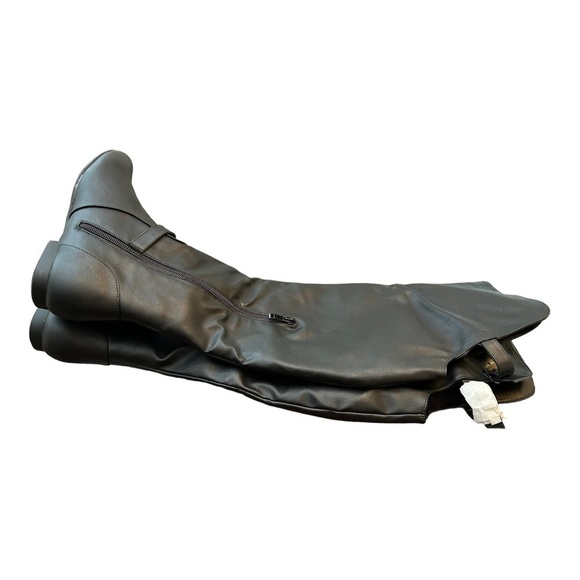 Journee Collection LOFT WIDE CALF boots in black - Picture 10 of 15